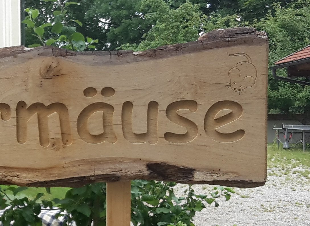 Großes Schild Großes Schild
