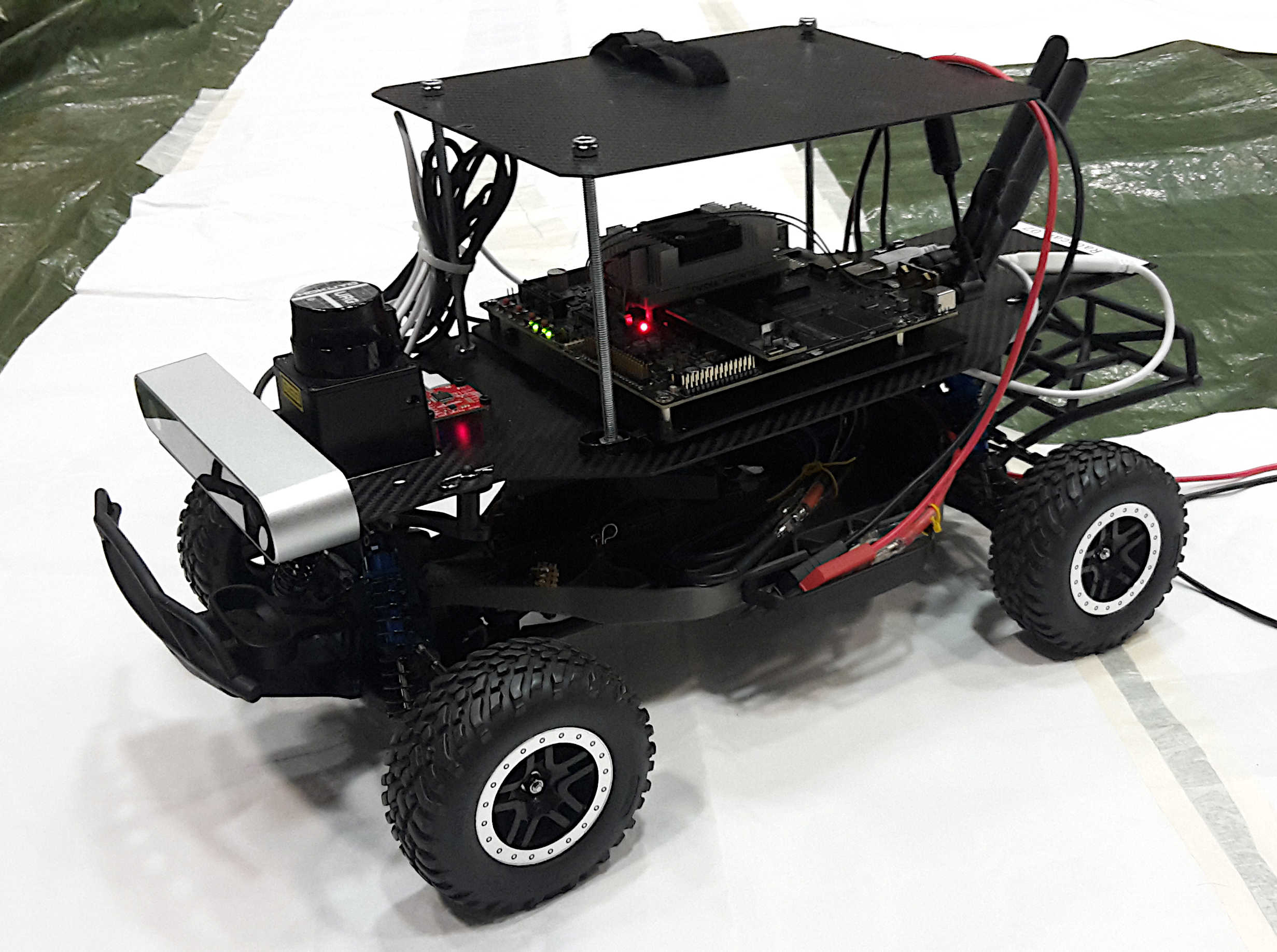 Autonomes Auto im Labor
